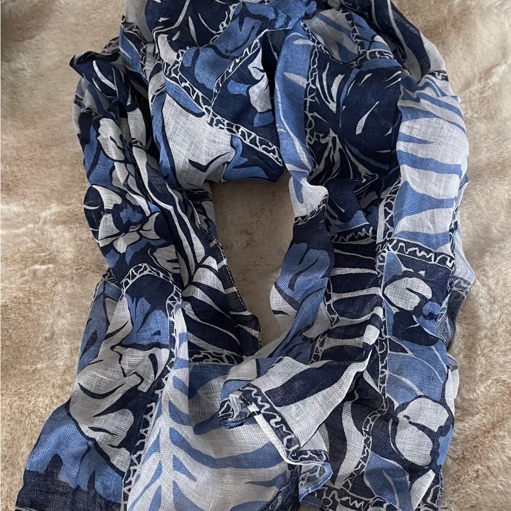 100% LINEN Blue and White Palm Leaf Scarf